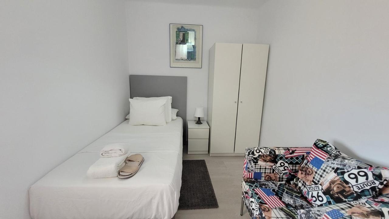 Apartaments B O D Collblanc L'Hospitalet de Llobregat Buitenkant foto