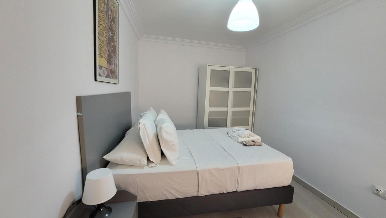 Apartaments B O D Collblanc L'Hospitalet de Llobregat Buitenkant foto