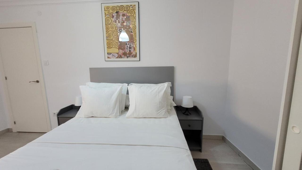 Apartaments B O D Collblanc L'Hospitalet de Llobregat Buitenkant foto