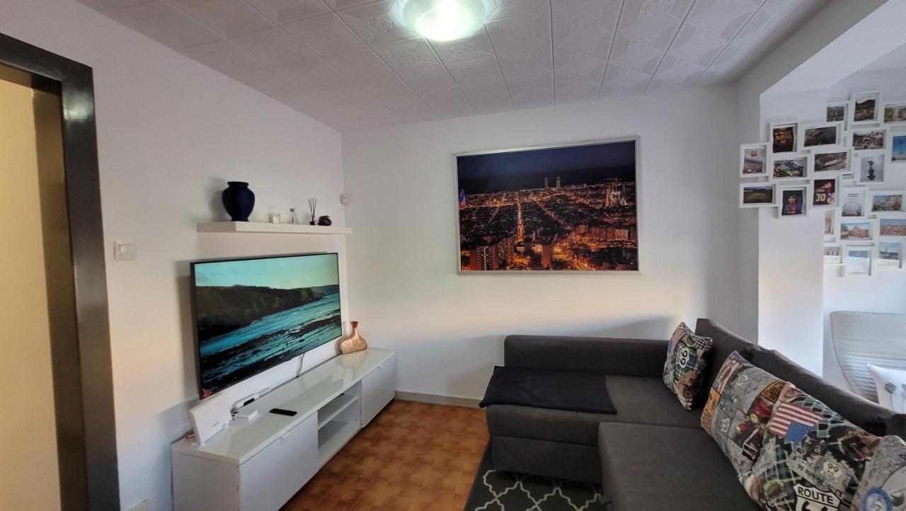 Apartaments B O D Collblanc L'Hospitalet de Llobregat Buitenkant foto
