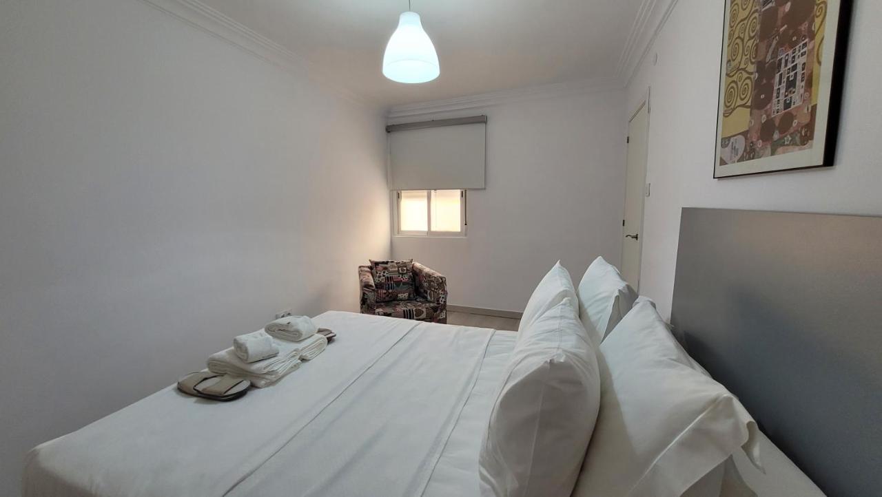 Apartaments B O D Collblanc L'Hospitalet de Llobregat Buitenkant foto