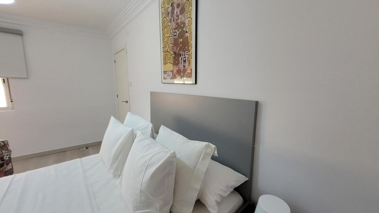 Apartaments B O D Collblanc L'Hospitalet de Llobregat Buitenkant foto