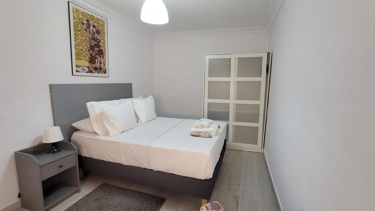 Apartaments B O D Collblanc L'Hospitalet de Llobregat Buitenkant foto